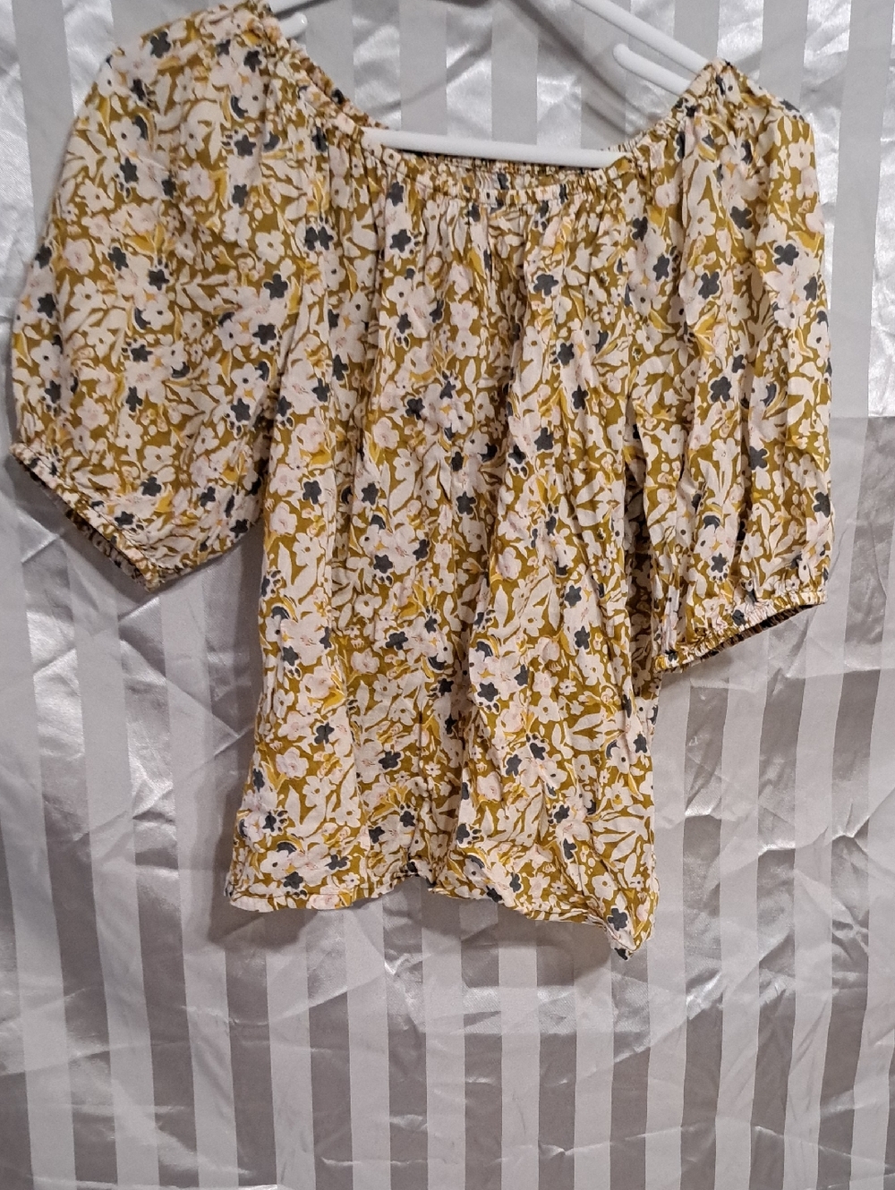 Sonoma Floral Off-Shoulder Blouse in Mustard, Gray & Cream